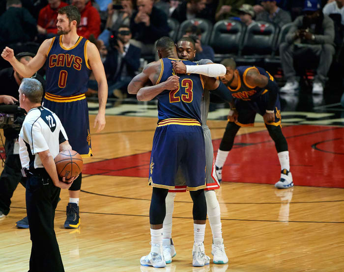 2016-1203-Dwyane-Wade-LeBron-James-SI643_TK1_-00102.jpg